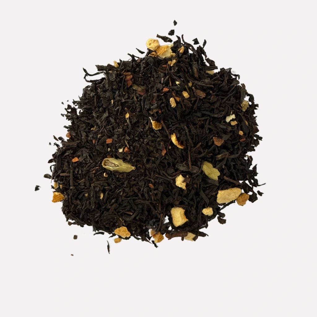 Black Symphony, té negro con notas de canela, naranja y especias, ideal para comenzar el día con energía o disfrutar con leche y miel