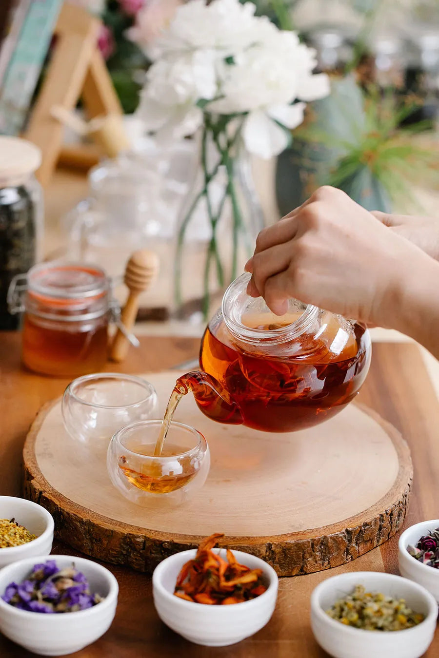 Té Majestic Rooibos con manzana y canela para una experiencia reconfortante y sin cafeína